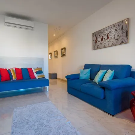 Bay - Lovely 2 Bedroom Minutes From The Beach アパート