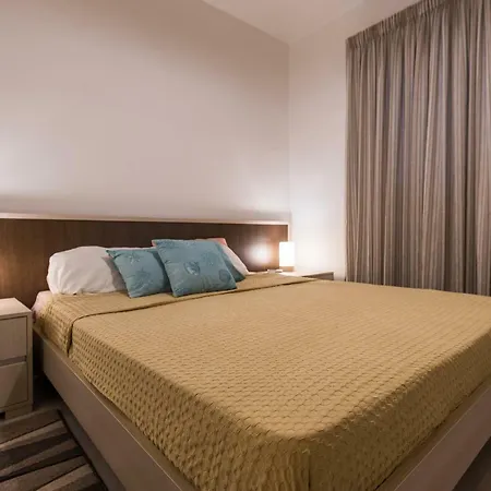 Bay - Lovely 2 Bedroom Minutes From The Beach アパート *